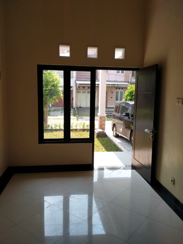 Rumah Dijual Siap Huni di Meadow Green Lippo Cikarang